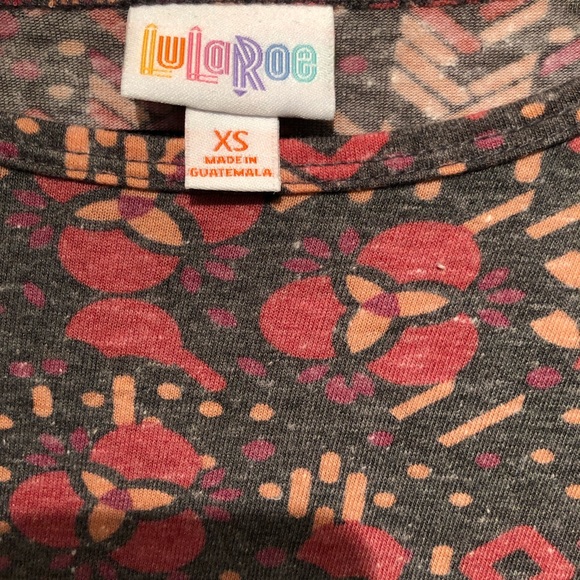LuLaRoe Irma Top XS - Picture 3 of 4
